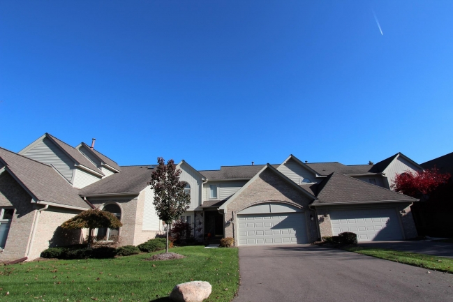 Condos in St. Lawrence Estates