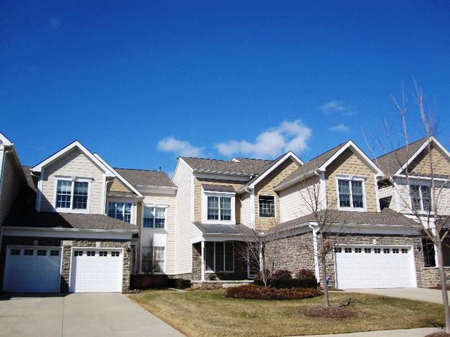 Luxury real estate condos in Island Lake of Novi, MI 48374 (2)