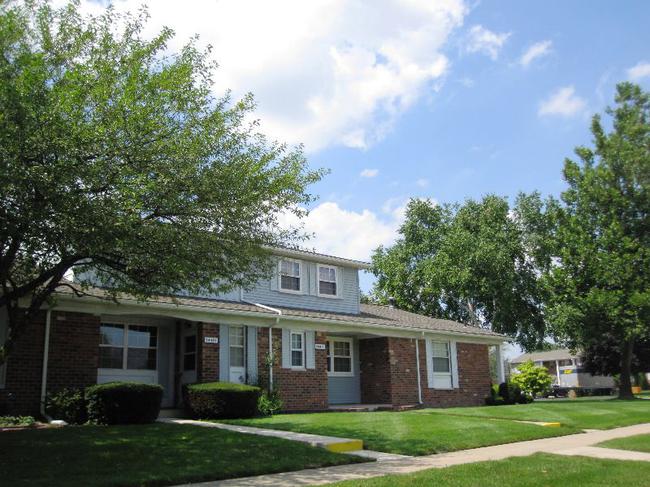 Olde Orchard Condos in Novi MI. Condo Elevation