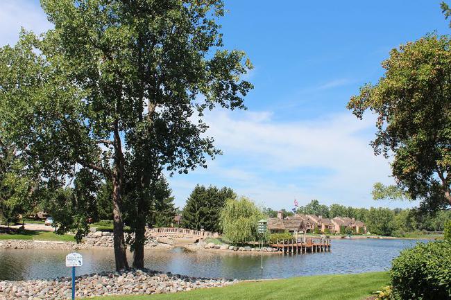 Blue Heron Pointe Northville MI. Waterfront real estate condominium 2