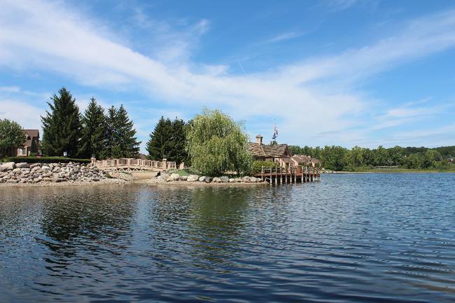 Blue Heron Pointe Northville MI. Waterfront real estate condominium 5