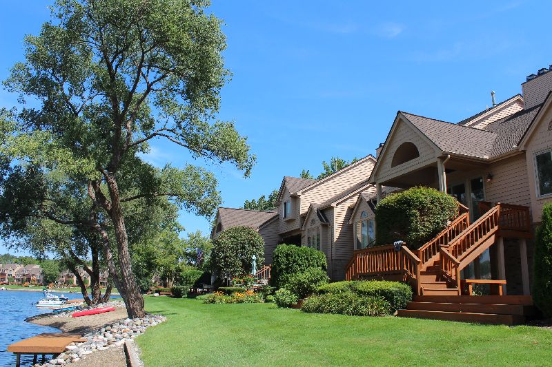 Blue Heron Pointe Condo Complex, Northville Michigan Blue Heron Condos