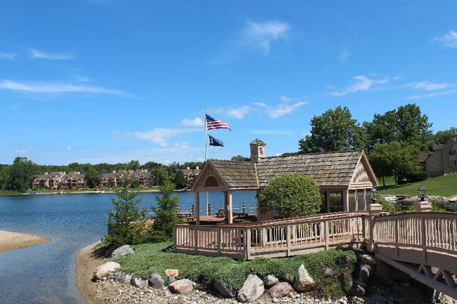 Blue Heron Pointe Northville MI. Waterfront real estate condominium 14