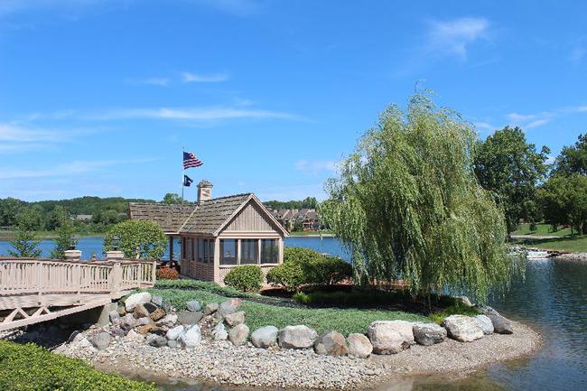 Blue Heron Pointe Northville MI. Waterfront real estate condominium 18