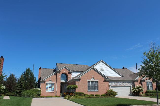 Woodlands of Northville real estate in Northville MI condos 12